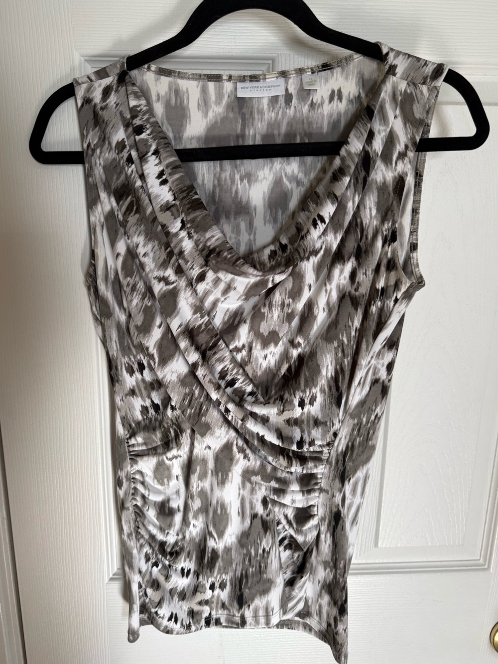 New York & Company Gray and White Drape Neck Sleeveless Top